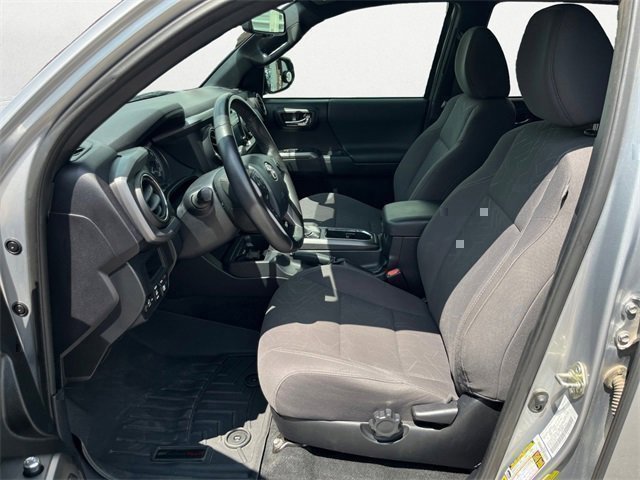 Used 2017 Toyota Tacoma TRD Off-Road w/ Tow Package (A/T) image 10