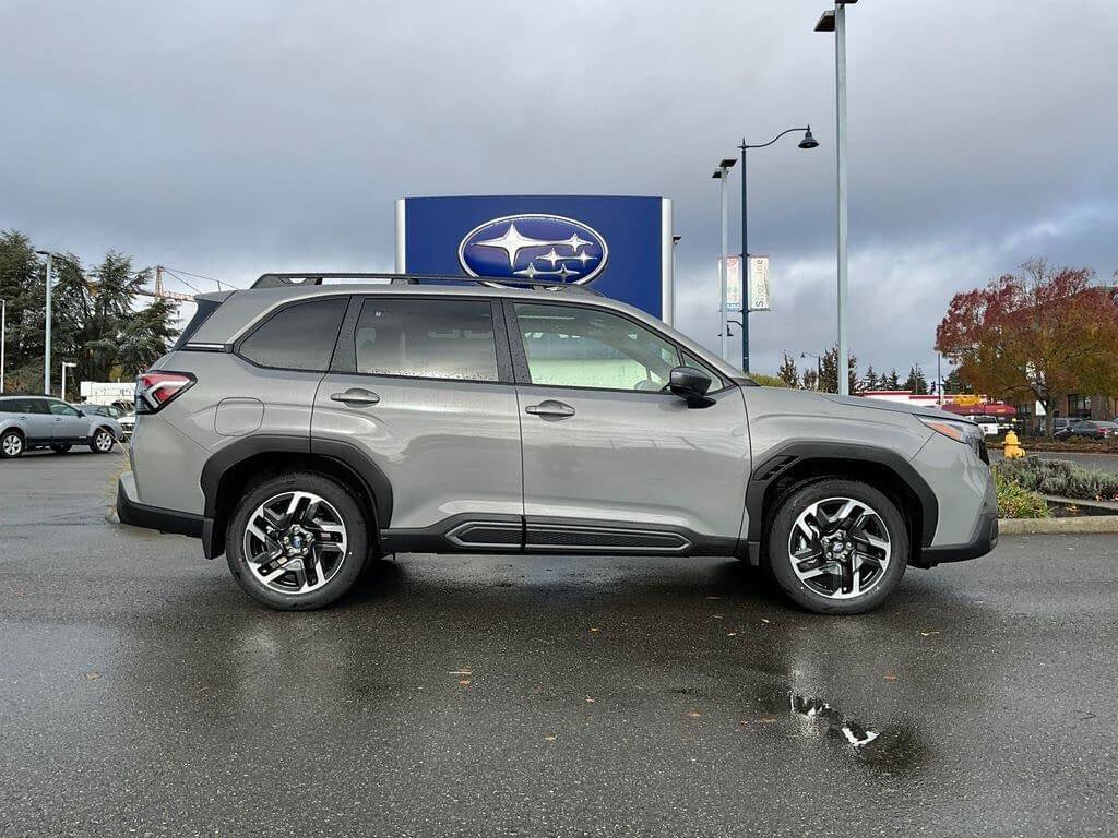 Certified 2025 Subaru Forester Limited AWD/4WD image 9