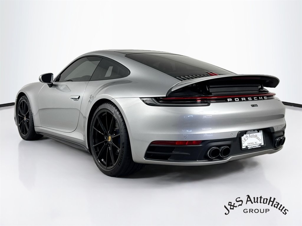 Used 2022 Porsche 911 Carrera RWD image 5