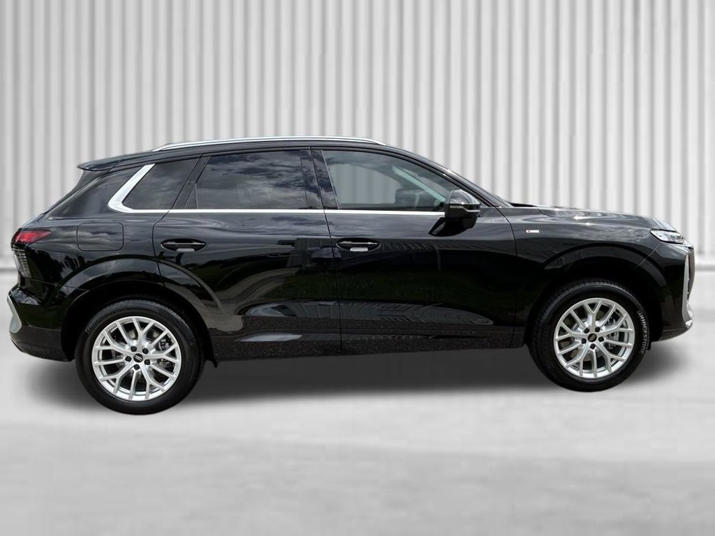 New 2026 Audi Q3 quattro 2.0T AWD/4WD image 6