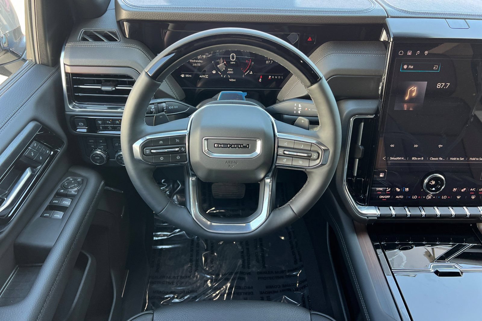 New 2026 GMC Yukon Denali w/ Denali Reserve Package AWD/4WD image 12