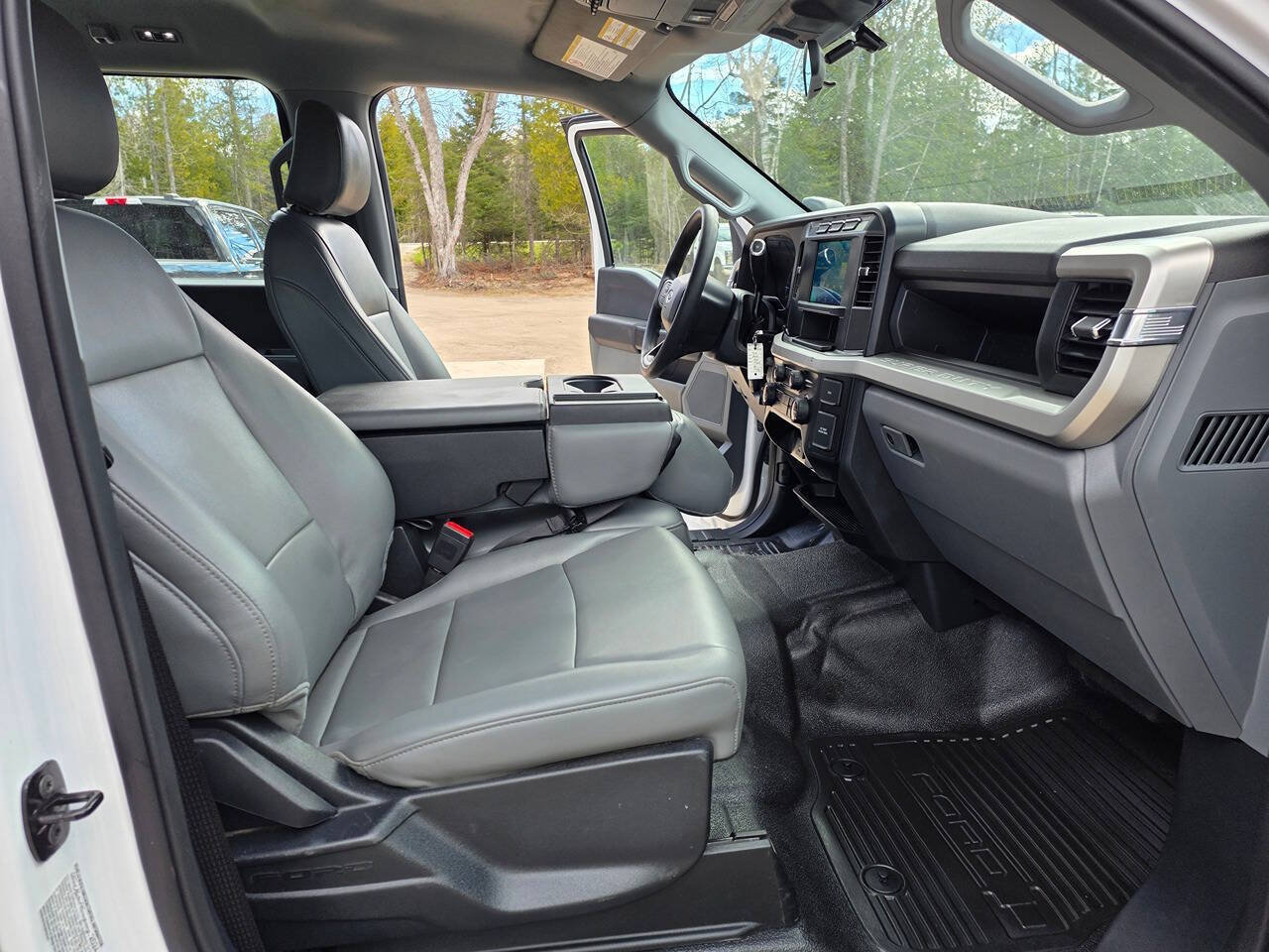Used 2024 Ford F350 XL AWD/4WD image 23