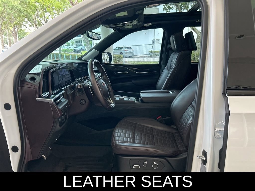 Used 2024 Cadillac Escalade V AWD/4WD image 6