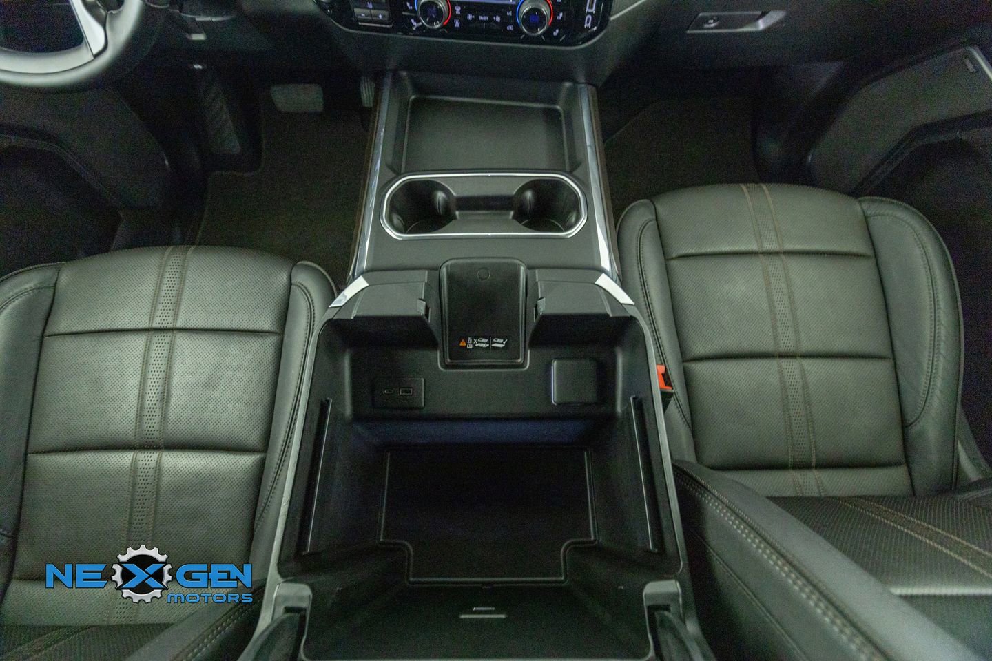 Used 2025 Chevrolet Silverado 2500 High Country w/ Technology Package image 32