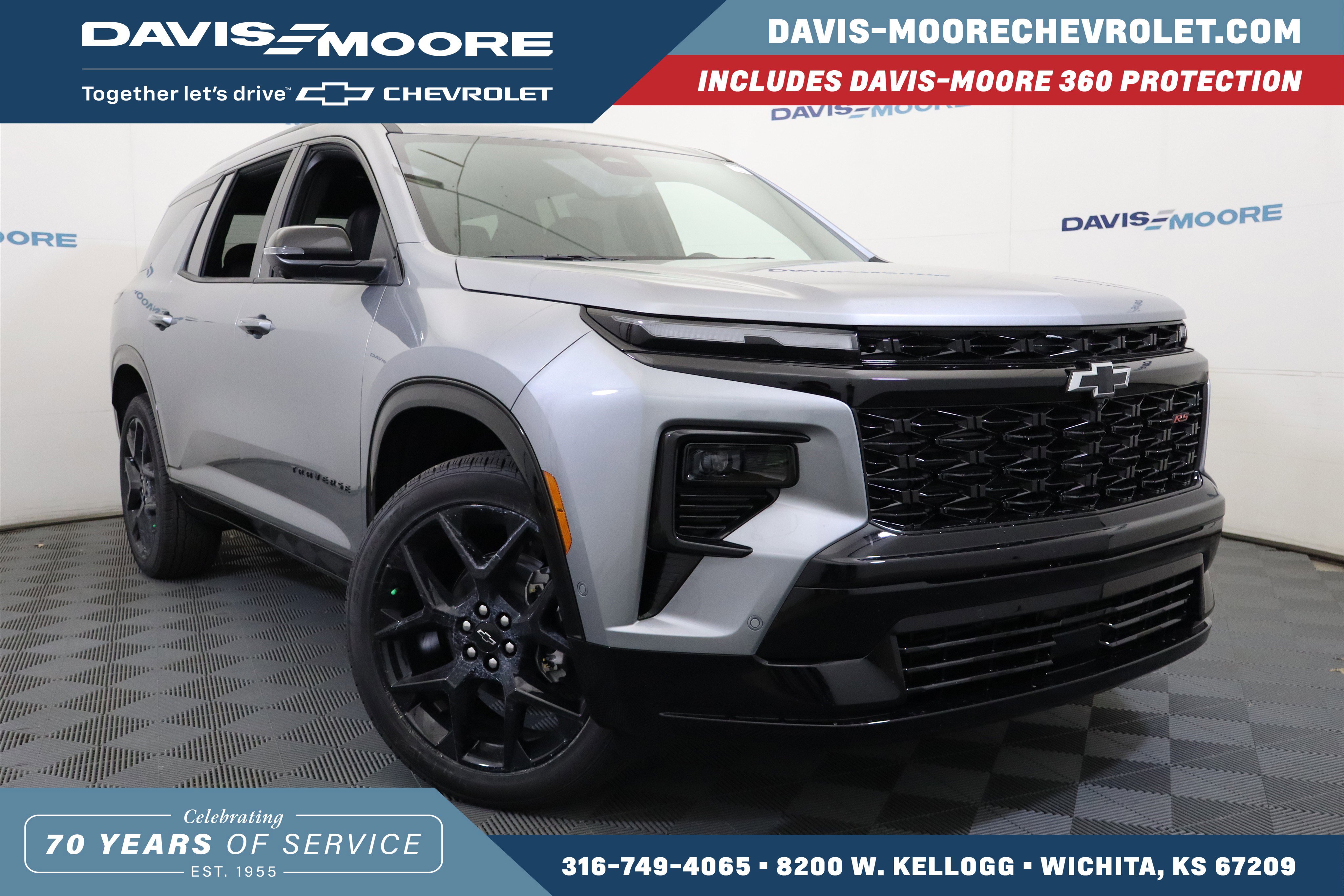 New 2026 Chevrolet Traverse RS w/ LPO, Floor Liner Package FWD image 1