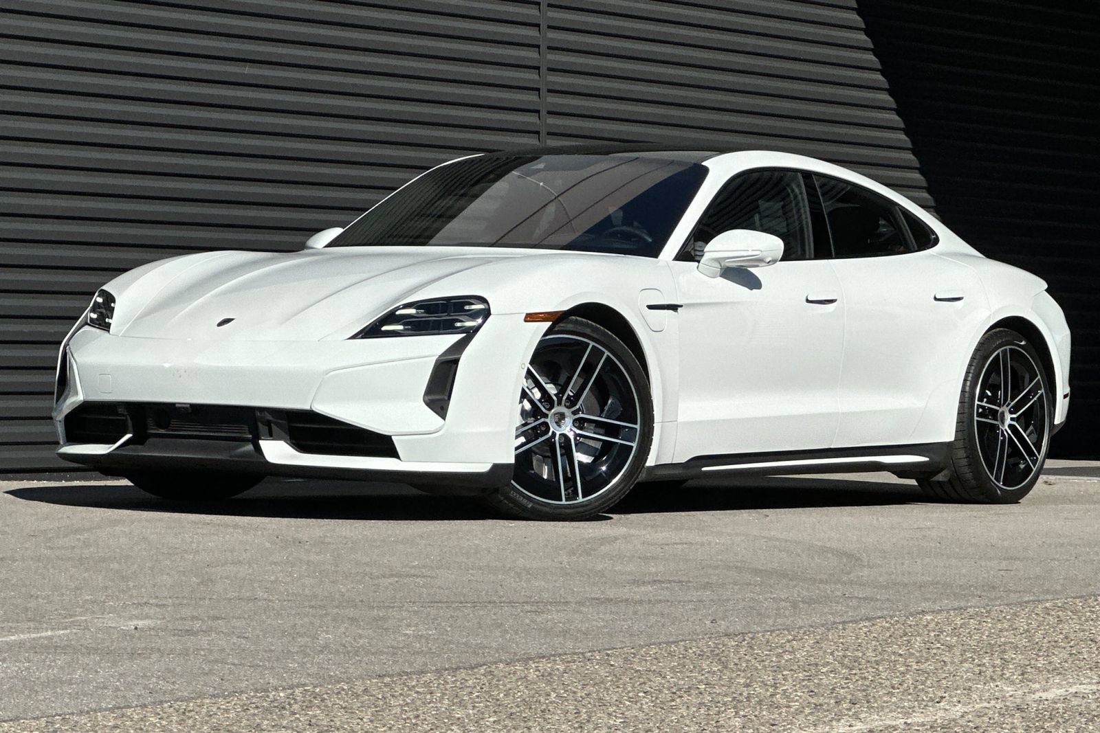 Certified 2025 Porsche Taycan Turbo image 1