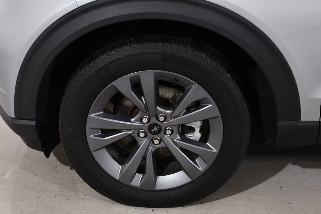 Used 2023 Ford Explorer XLT w/ Equipment Group 202A image 25