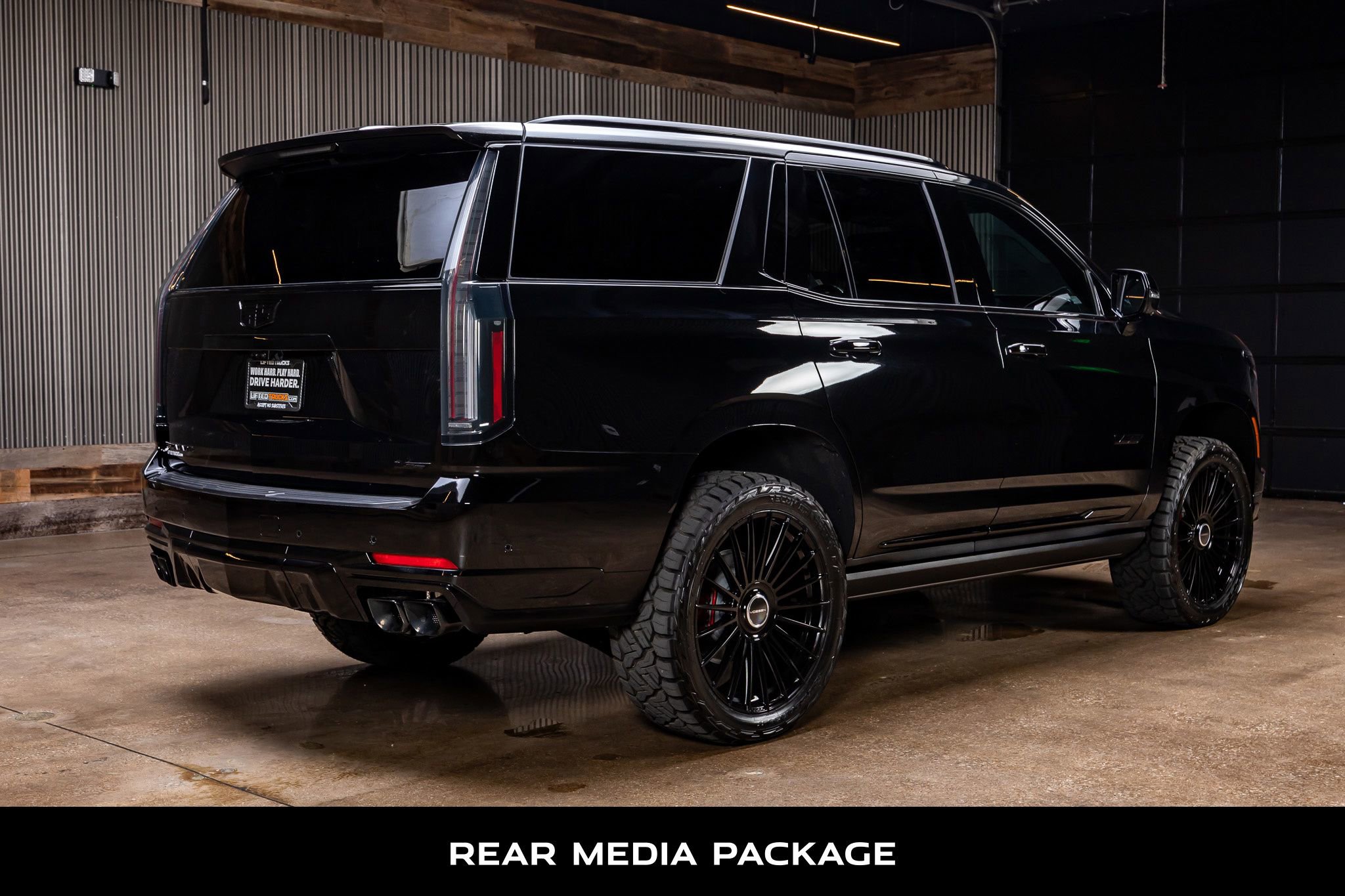 Used 2025 Cadillac Escalade V image 10