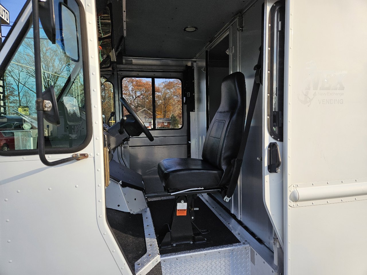 Used 2013 Ford E-350 and Econoline 350 Super Duty w/ Air Conditioning Prep Pkg image 10