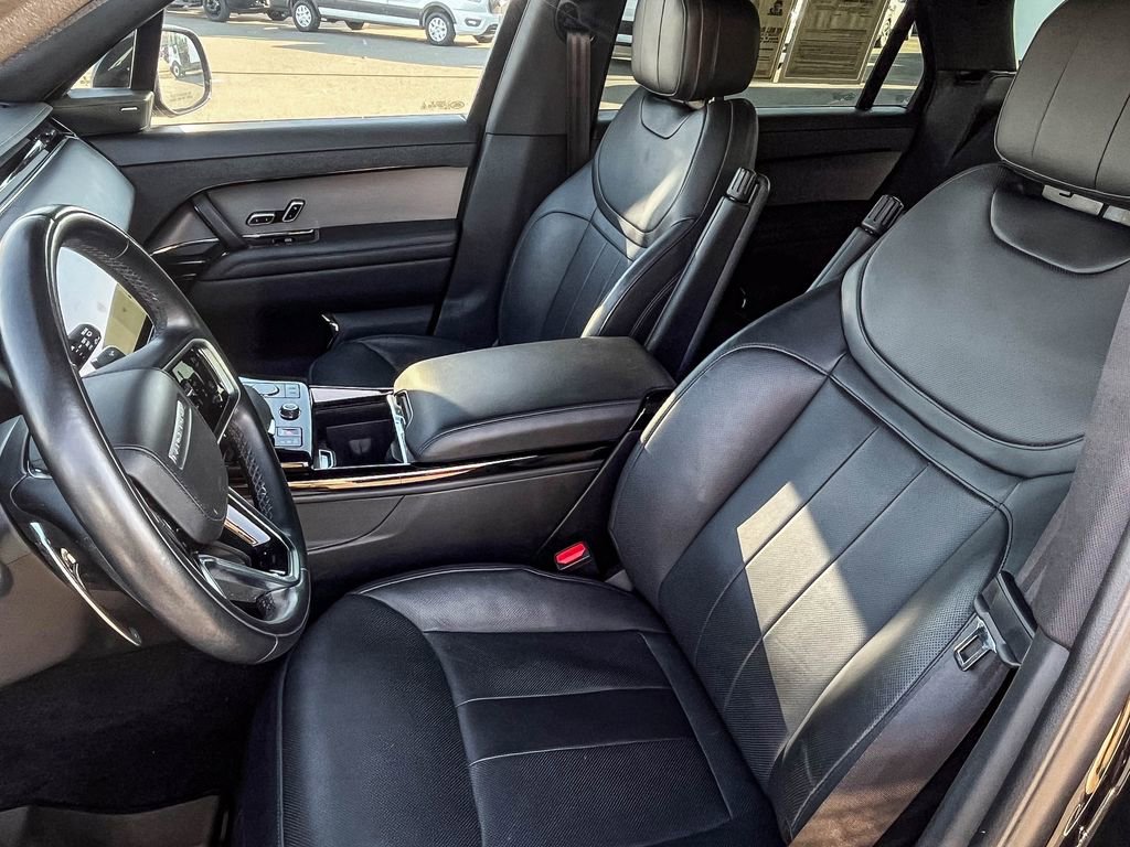Used 2023 Land Rover Range Rover Sport SE image 37