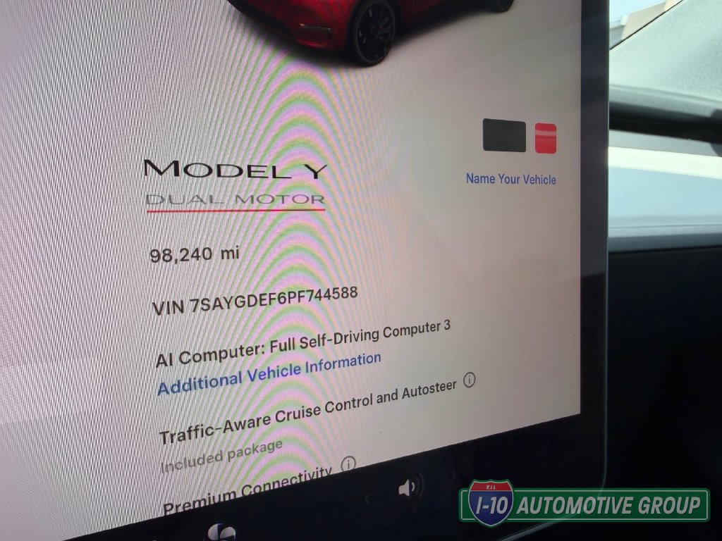 Used 2023 Tesla Model Y Performance AWD/4WD image 18
