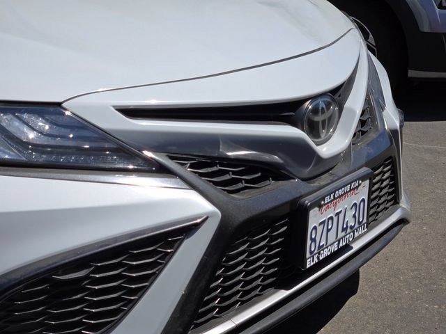 Used 2022 Toyota Camry XSE FWD image 4