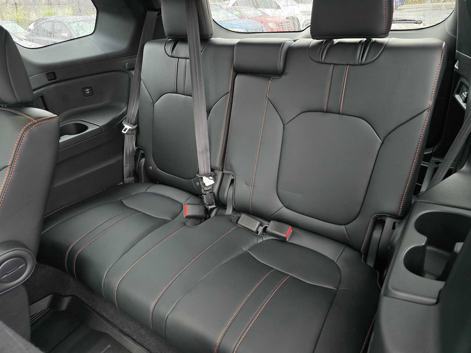 Used 2025 Honda Pilot TrailSport image 18