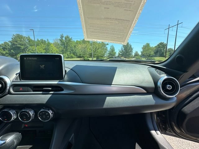 Used 2017 FIAT 124 Spider Classica RWD image 13