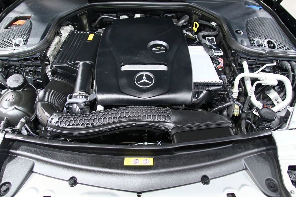 Used 2019 Mercedes-Benz E 300 4MATIC image 29