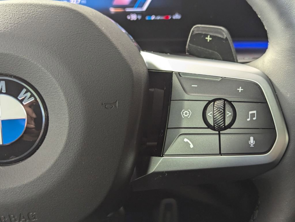 Used 2025 BMW X2 xDrive28i w/ M Sport Package image 8