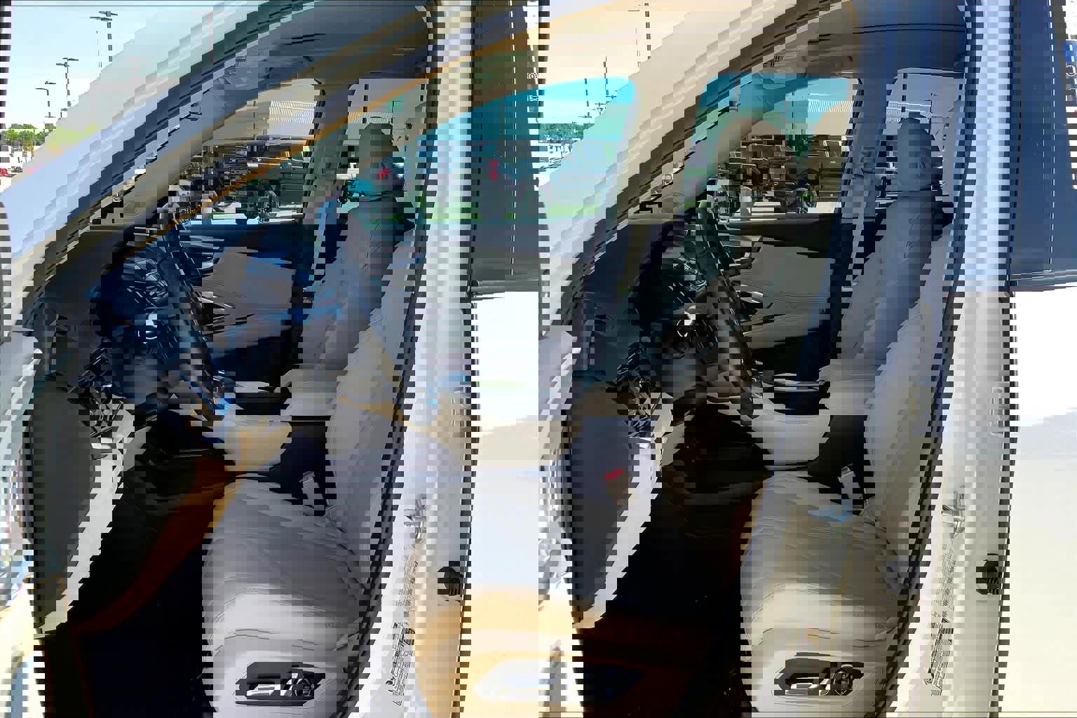 Used 2024 Acura RDX SH-AWD image 8