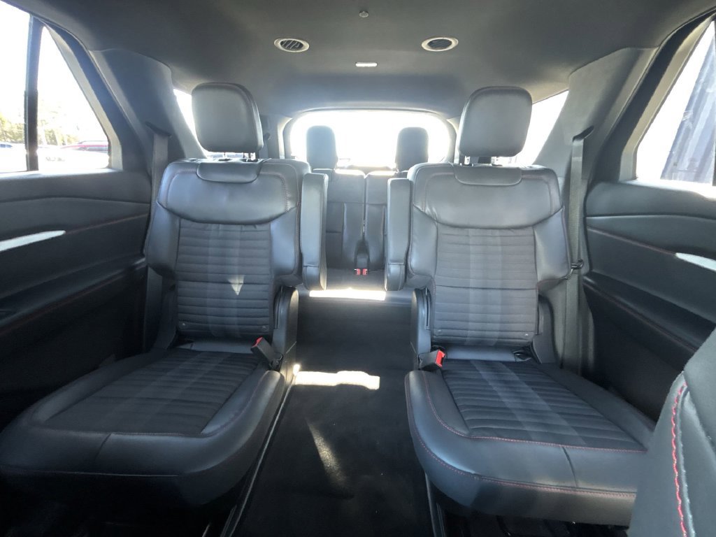New 2026 Ford Explorer ST-Line w/ ST-Line Street Pack RWD image 25