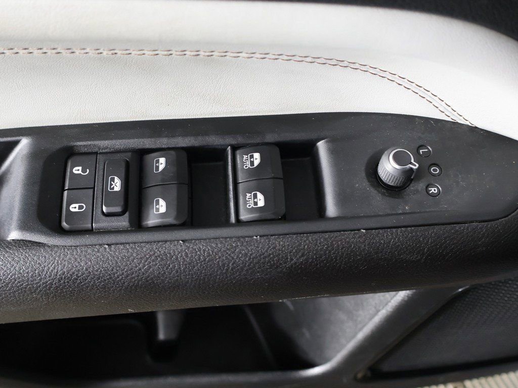 Used 2022 Jeep Compass Limited image 36