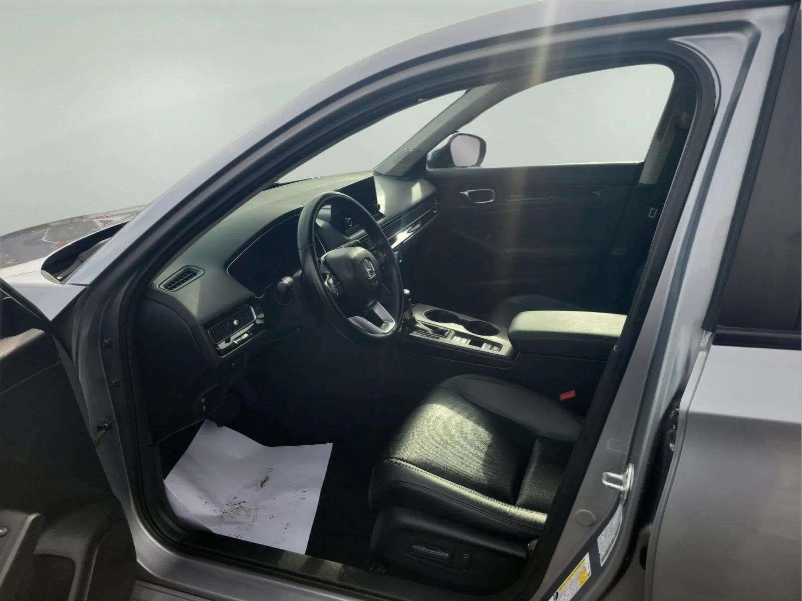 Used 2024 Honda Civic EX-L image 11