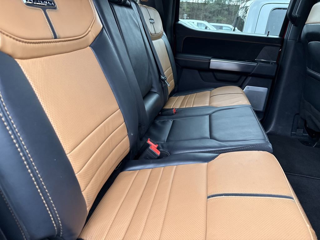 Used 2024 Ford F250 Platinum image 18