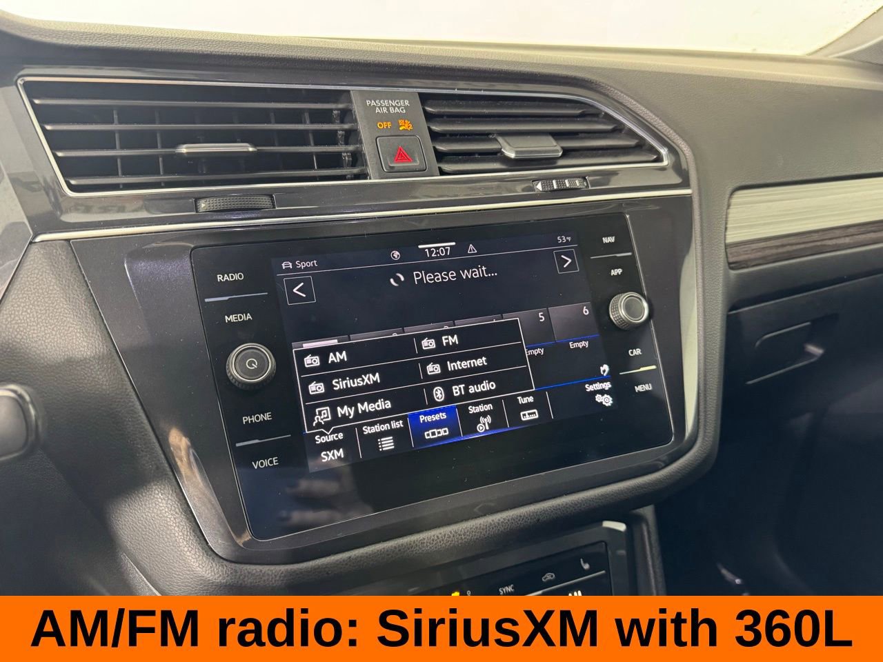 Used 2022 Volkswagen Tiguan SEL R-Line image 17