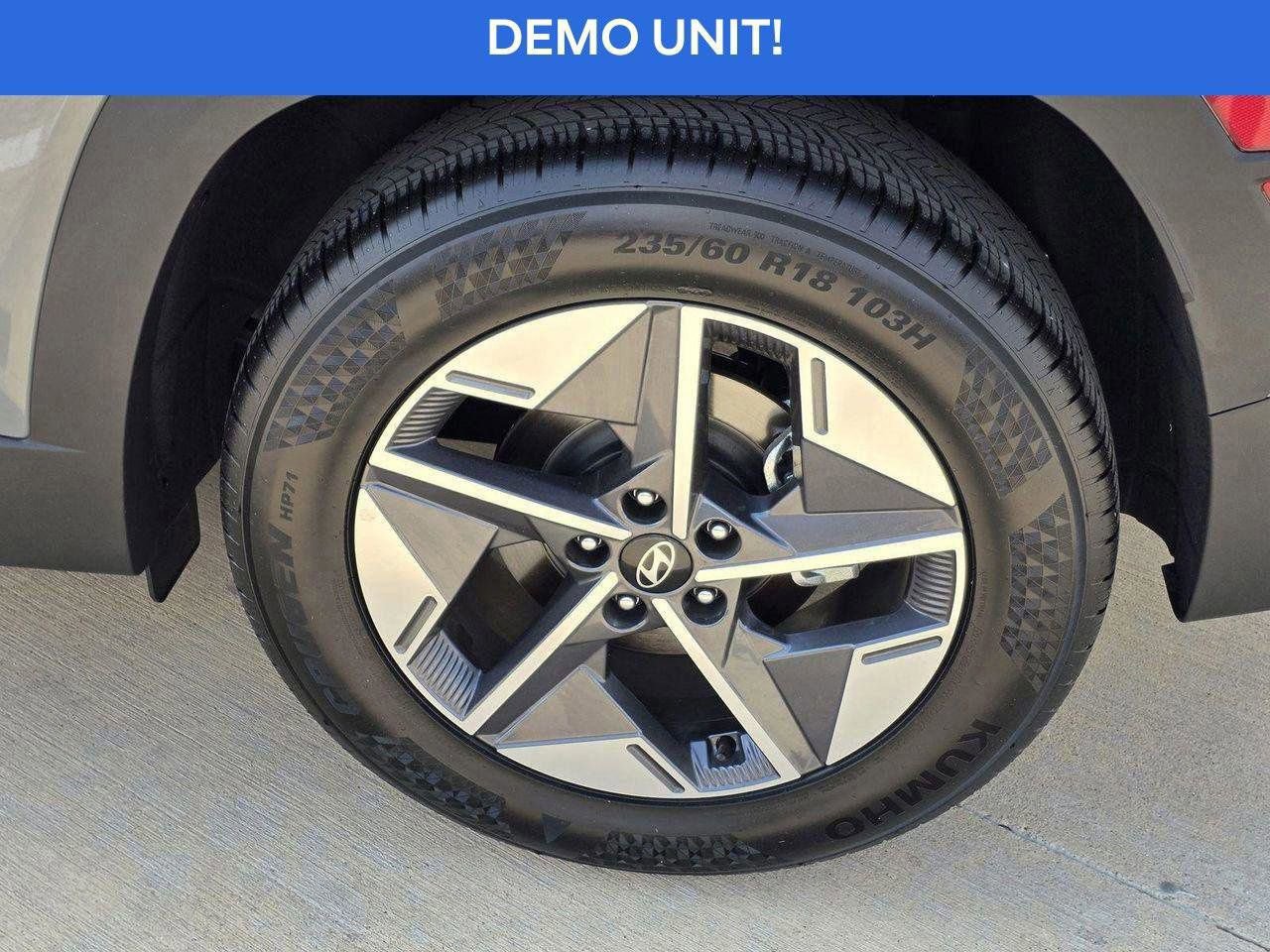 Used 2025 Hyundai Tucson SEL FWD image 36