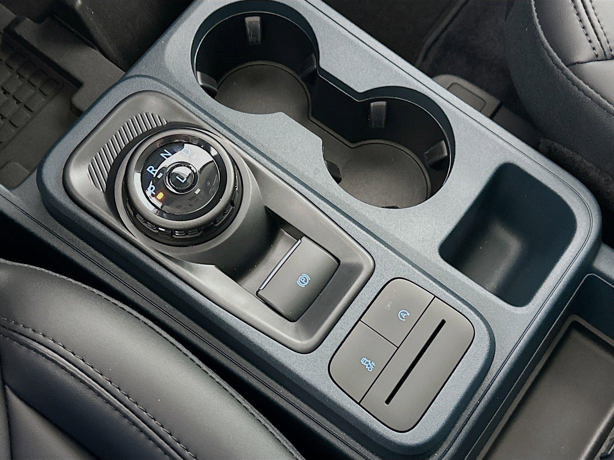 Used 2025 Ford Maverick Lariat w/ Black Appearance Package image 25