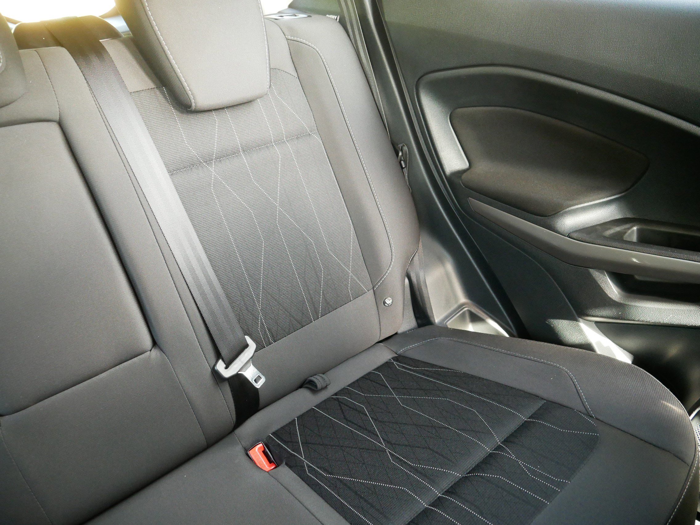 Used 2020 Ford EcoSport SE w/ SE Convenience Package FWD image 14