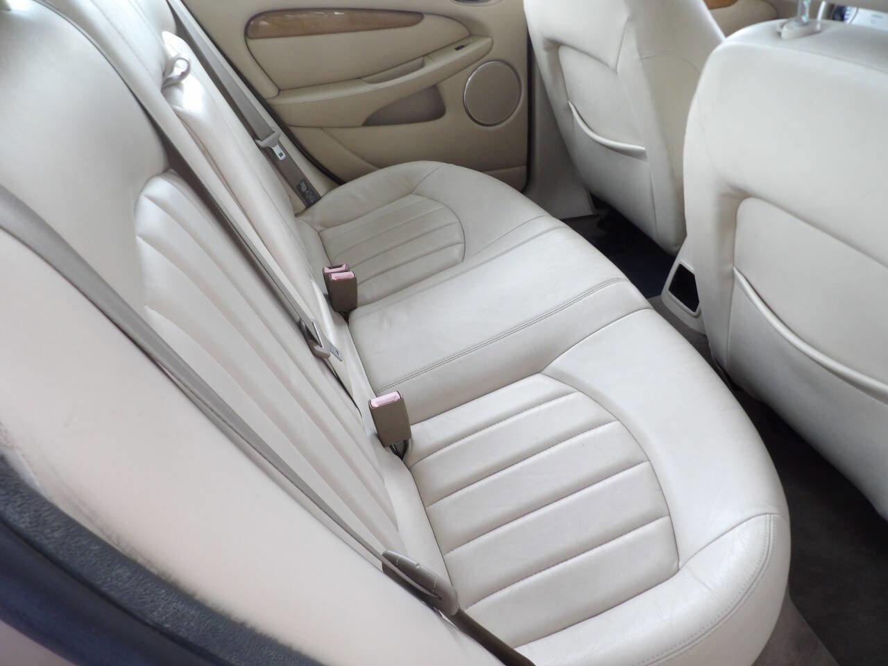 Used 2003 Jaguar X-TYPE 2.5 image 26