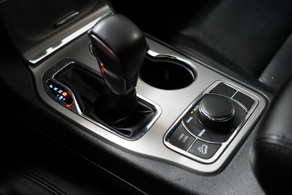 Used 2021 Jeep Grand Cherokee Limited w/ Premium Lighting Group AWD/4WD image 31