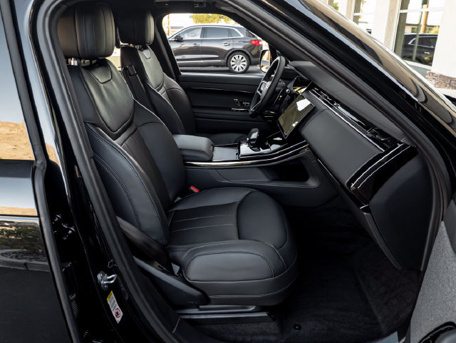 New 2026 Land Rover Range Rover Sport Dynamic SE AWD/4WD image 36