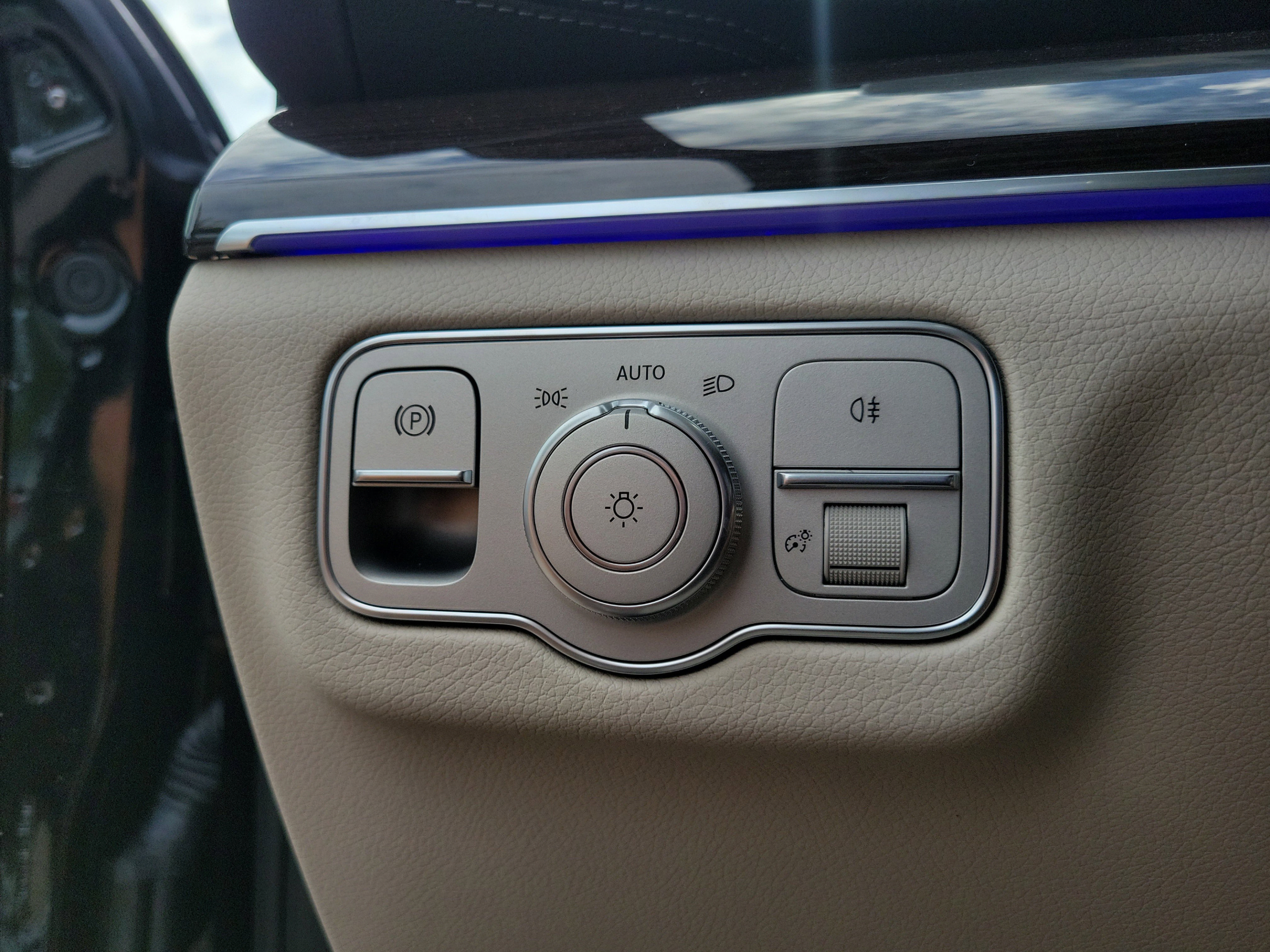 New 2026 Mercedes-Benz GLS 450 4MATIC image 21