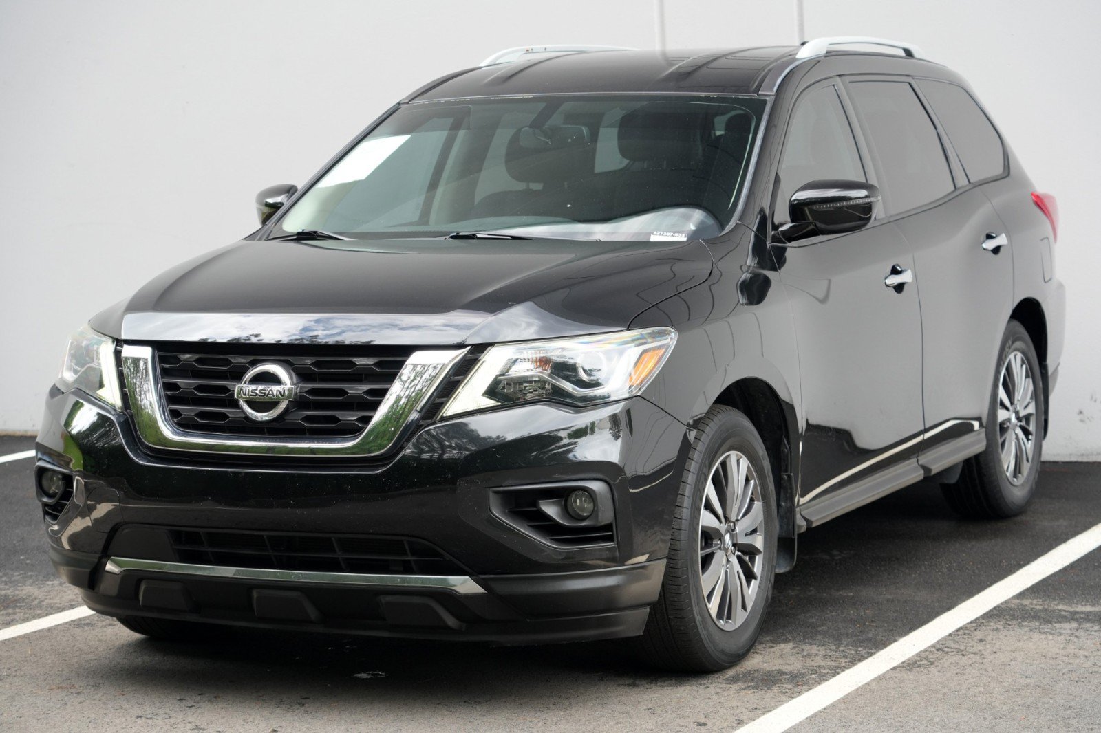 Used 2019 Nissan Pathfinder SV FWD image 43