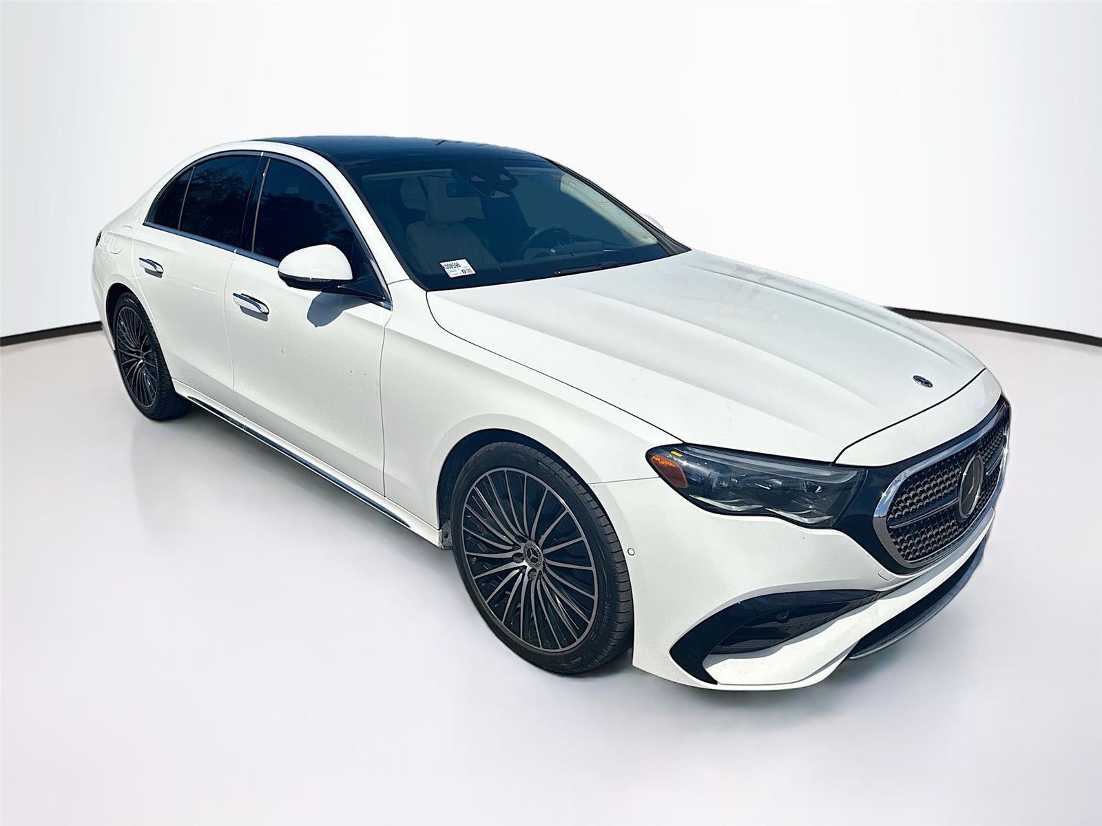 Used 2024 Mercedes-Benz E 350 4MATIC Sedan image 7