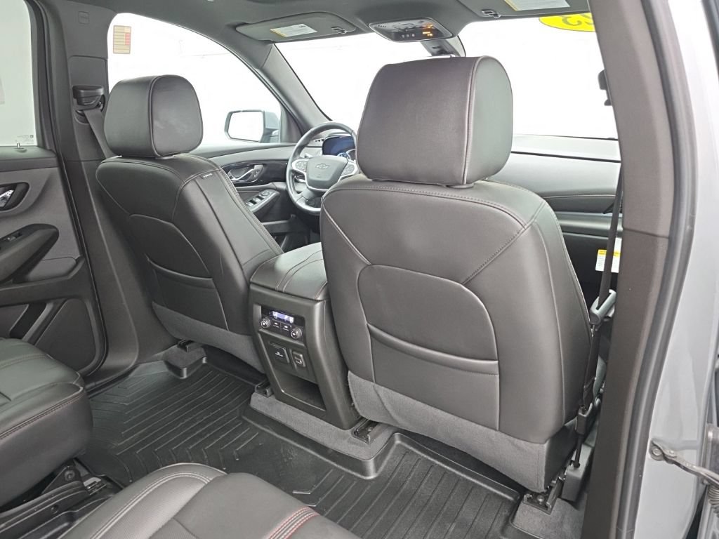 Used 2023 Chevrolet Traverse RS AWD/4WD image 49