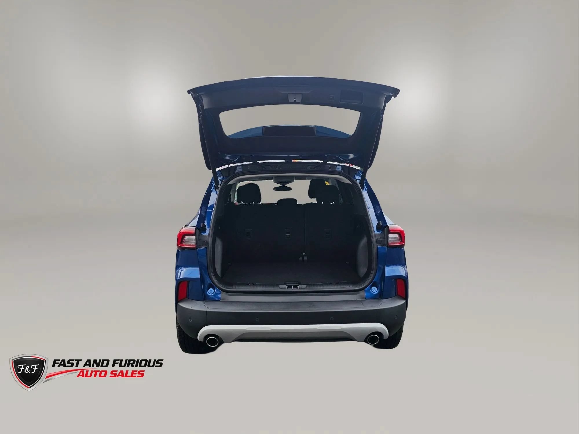 Used 2023 Ford Escape Active w/ Tech Pack #1 AWD/4WD image 8