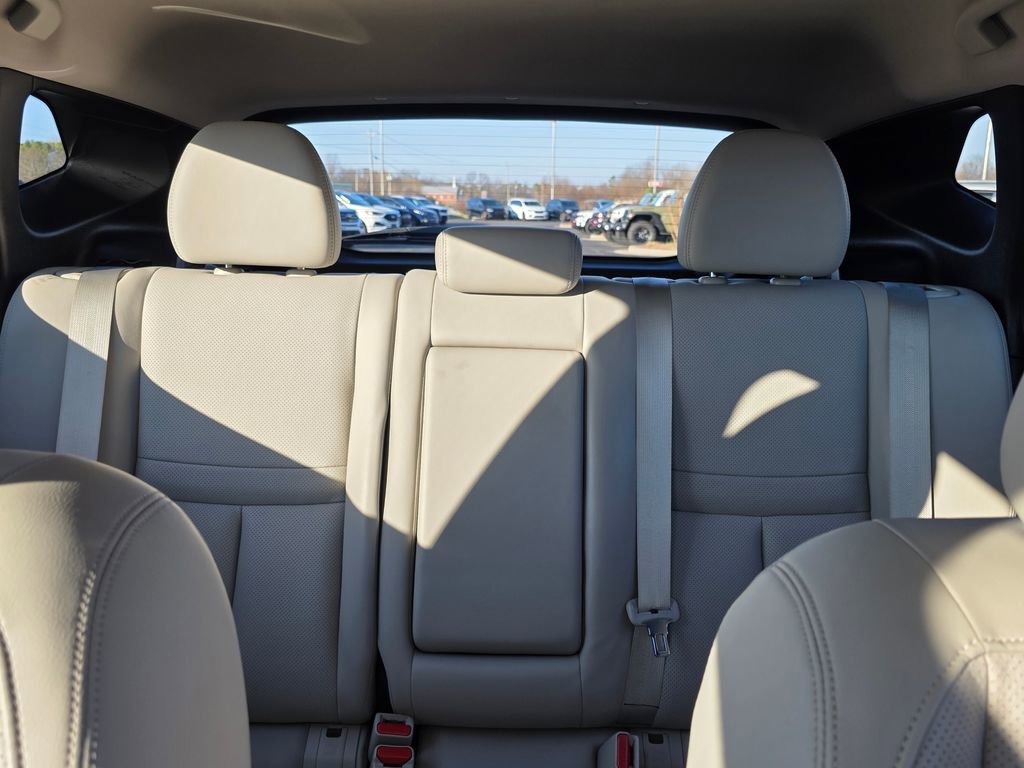 Used 2018 Nissan Rogue Sport SL image 29