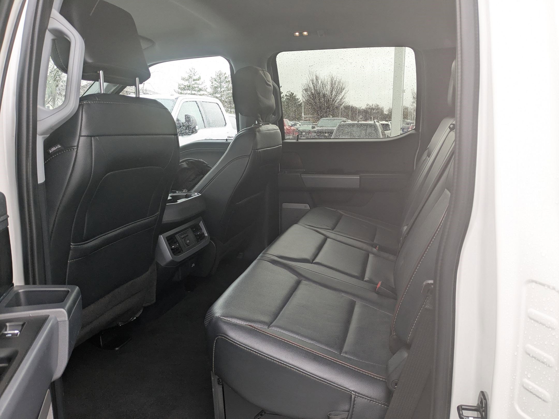 Used 2024 Ford F350 Lariat AWD/4WD image 30