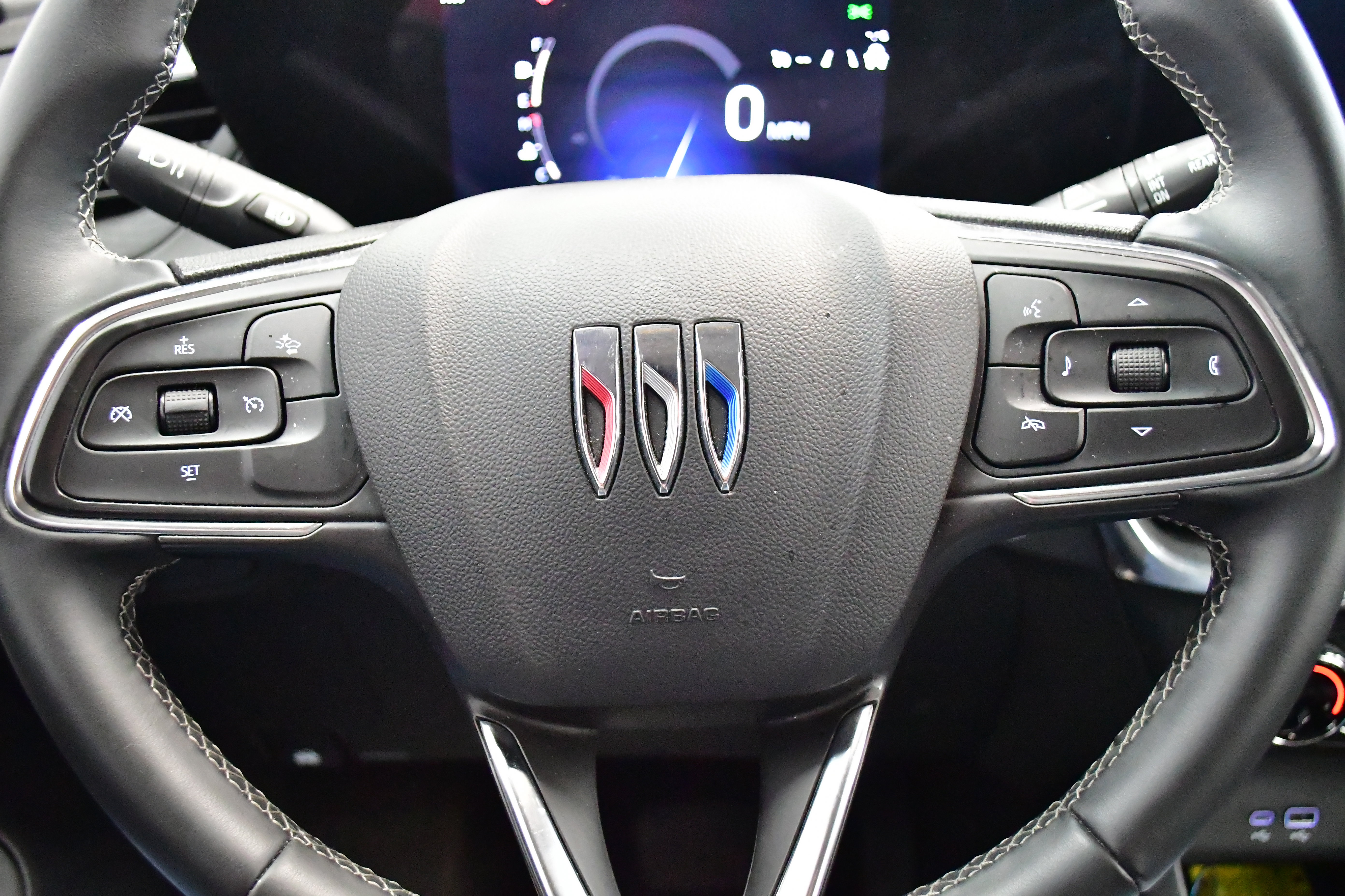 Used 2025 Buick Encore GX Preferred image 19