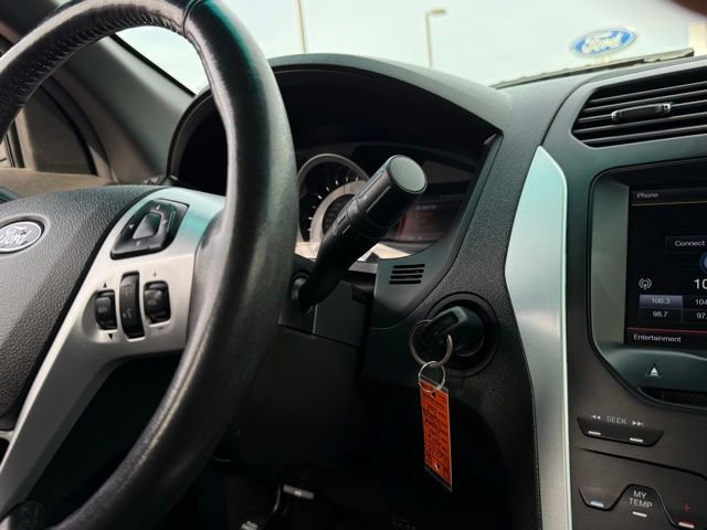 Used 2013 Ford Explorer XLT AWD/4WD image 11