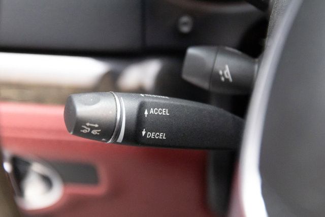 Used 2013 Mercedes-Benz SL 550 image 76