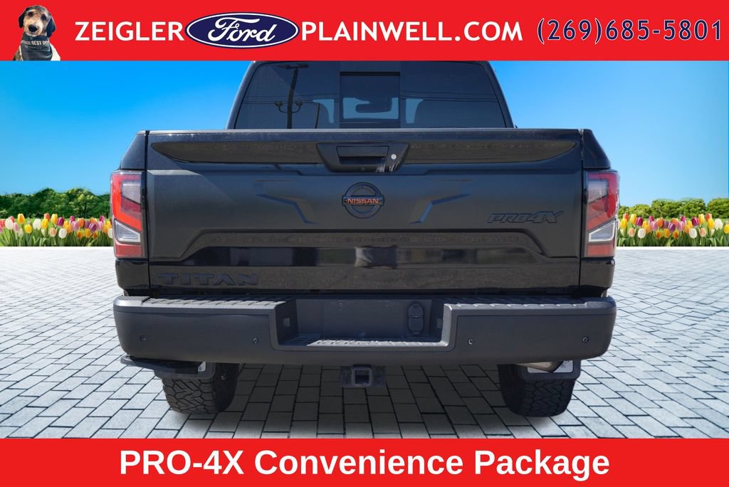Used 2021 Nissan Titan PRO-4X w/ Pro-4x Convenience Package AWD/4WD image 4