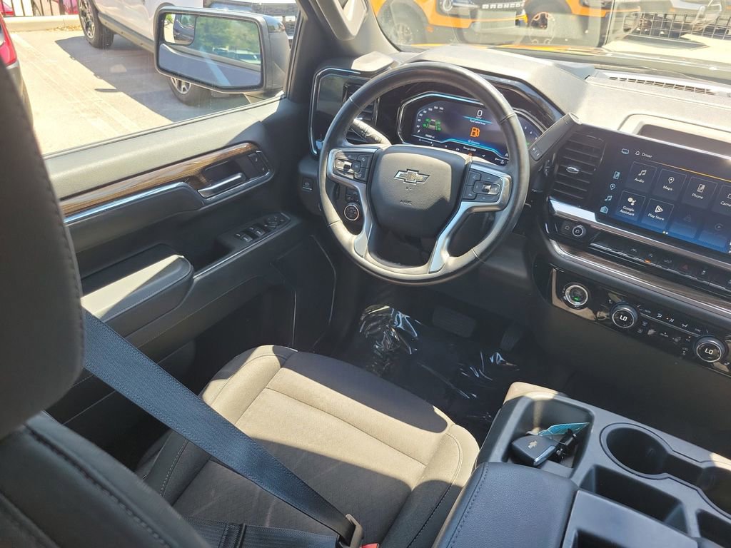 Used 2023 Chevrolet Silverado 1500 RST AWD/4WD image 13