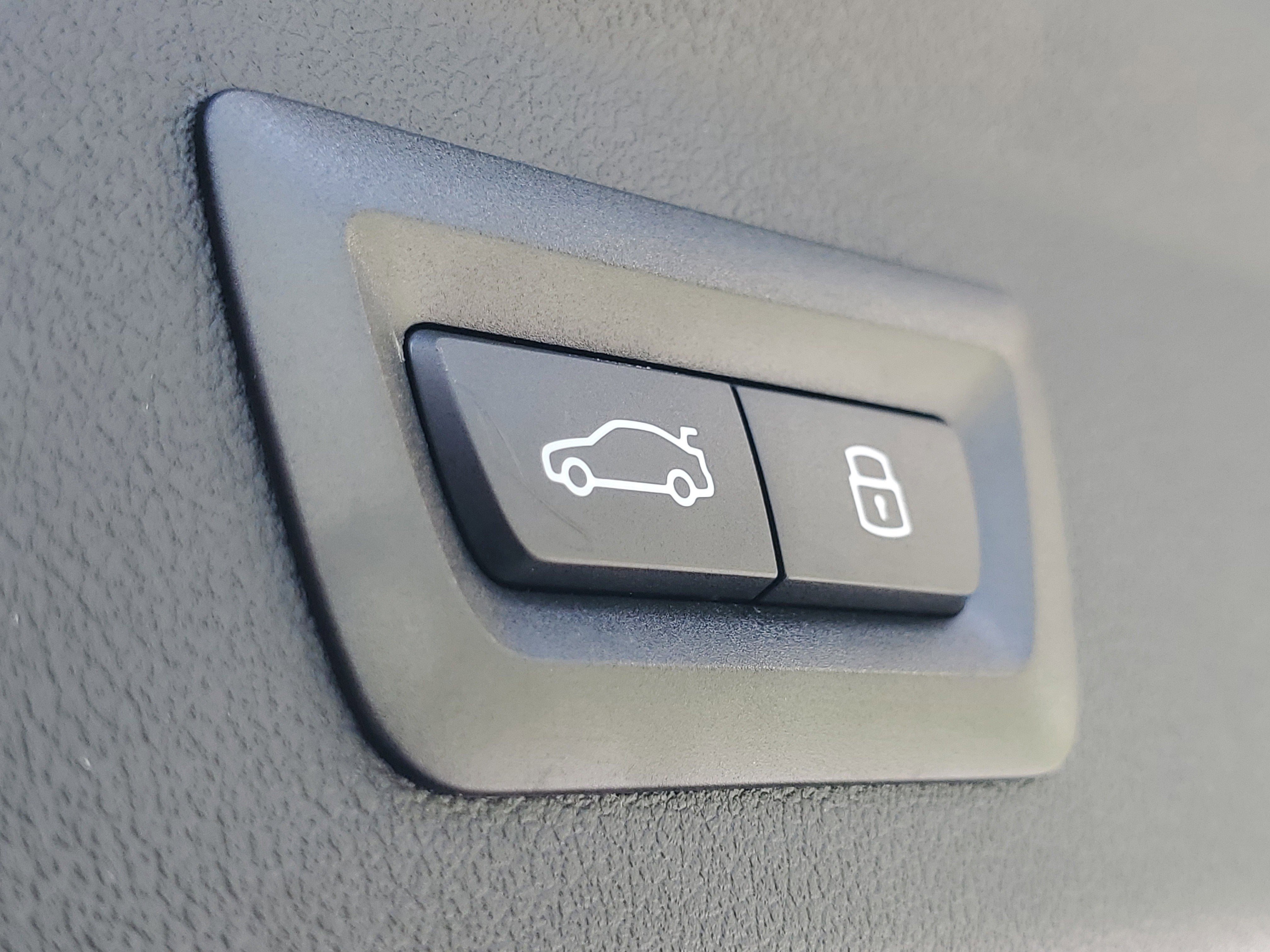 Used 2024 BMW X2 xDrive28i w/ Premium Package image 10