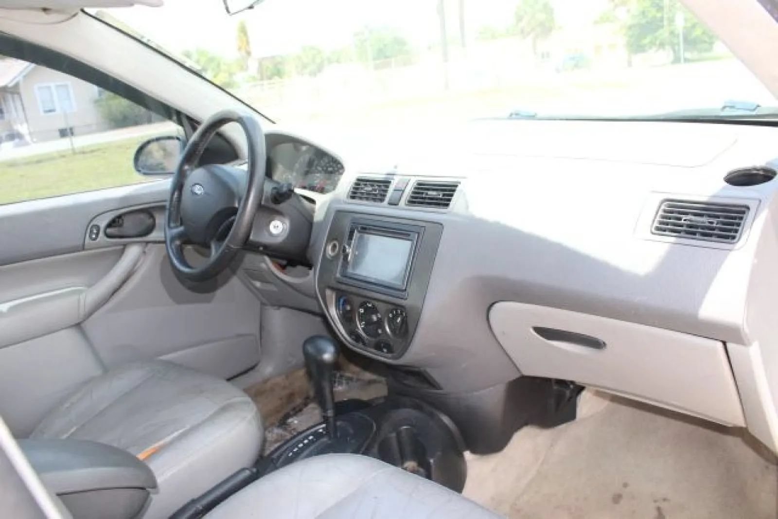 Used 2005 Ford Focus S FWD image 24