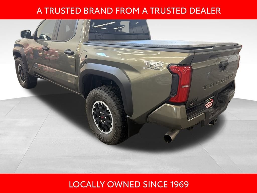 Certified 2024 Toyota Tacoma TRD Off-Road image 4