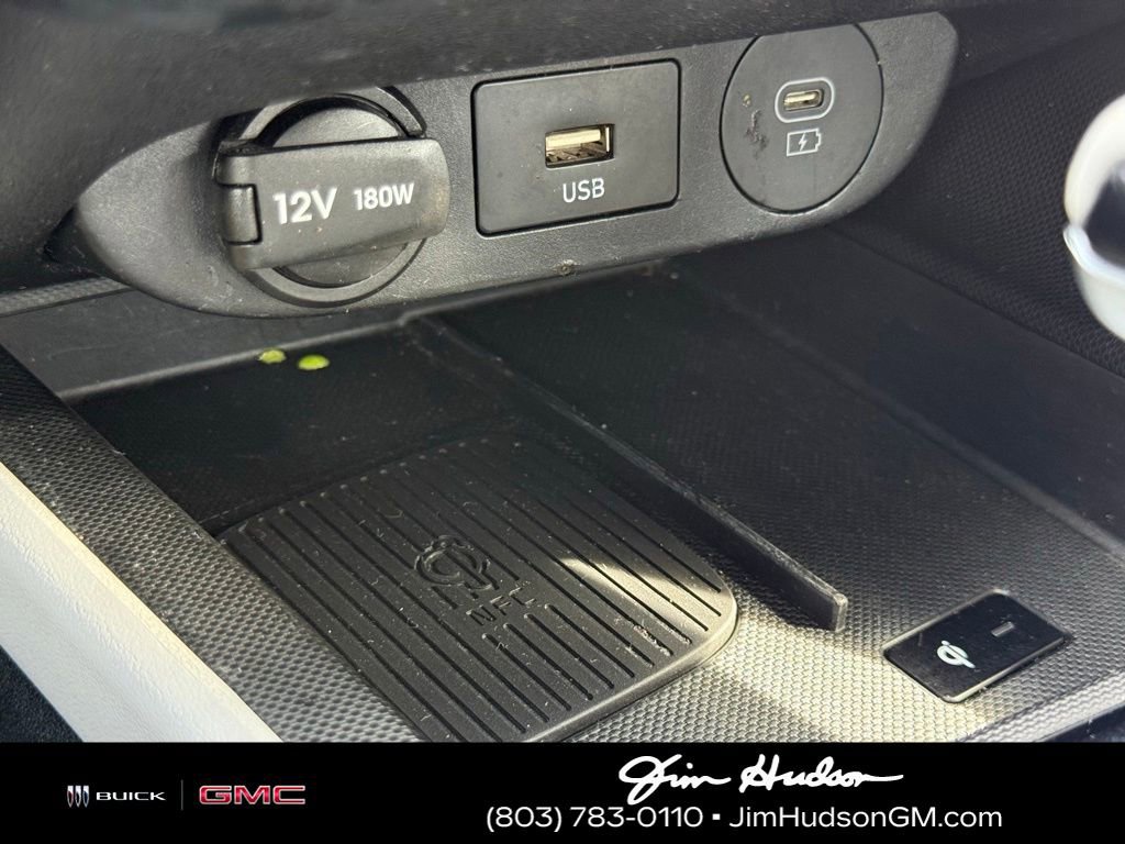 Used 2024 Hyundai Elantra Limited FWD image 33