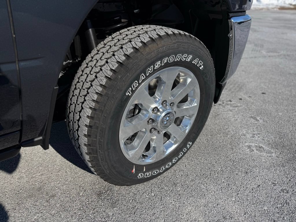 New 2026 RAM 3500 Laramie AWD/4WD image 9