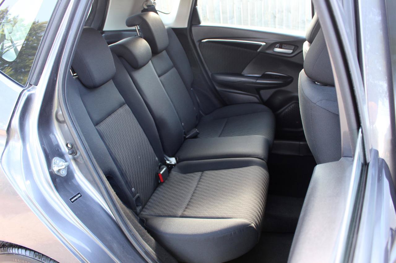 Used 2020 Honda Fit EX image 35
